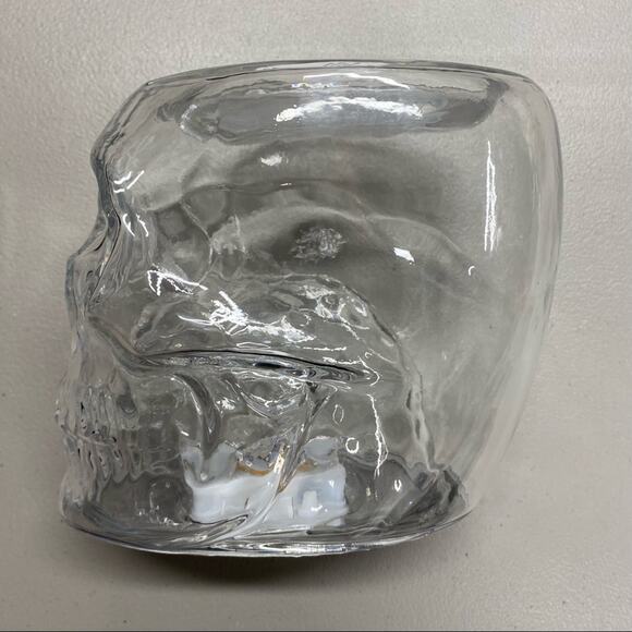 Bath & Body Works Glass Clear Skull Head 3 Wick Candle Holder Halloween NEW - Picture 5 of 7